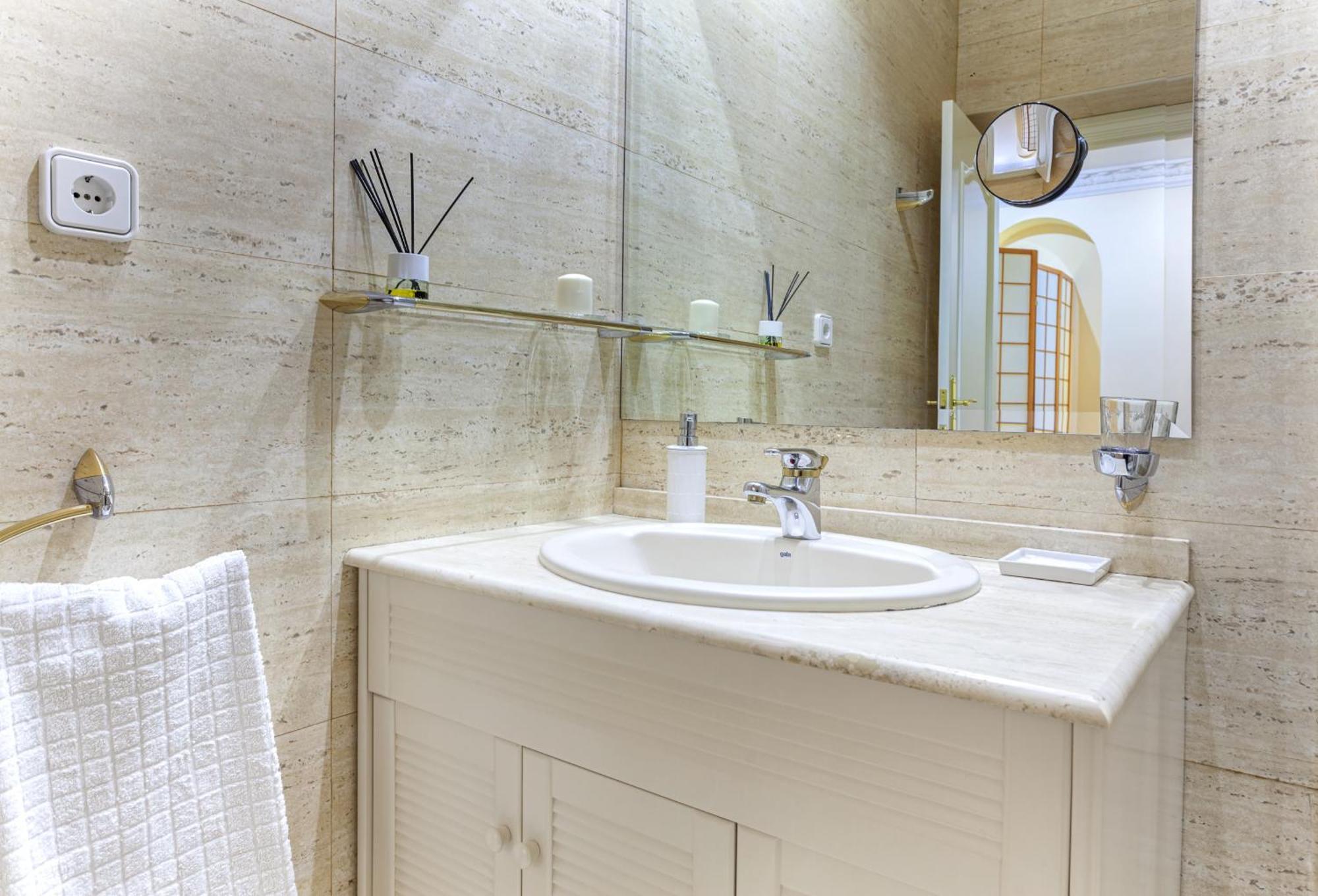 Apartamento Prado En Madrid Esterno foto